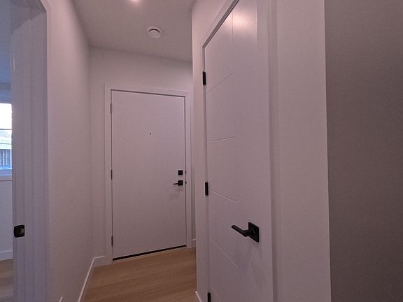 5th image of 18120 28th Ave SW #26
