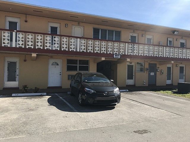 1st image of 18975 NE 2nd Ave APT 1225