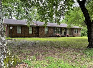341 Bridge Rd, Killen, AL 35645