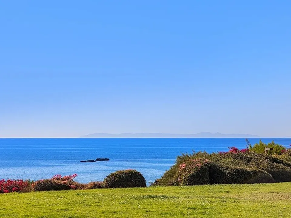 235 Avenida Lobeiro #107