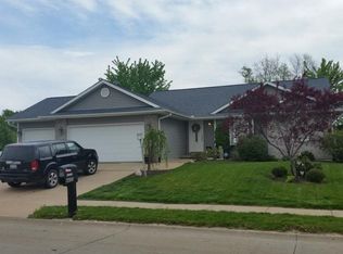 4433 W 14th St, Davenport, IA 52804