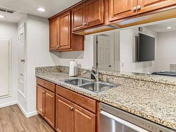5th image of 795 Brookstone Rd Unit 101