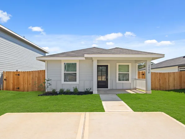 14630 New Village Dr, Willis, TX 77378