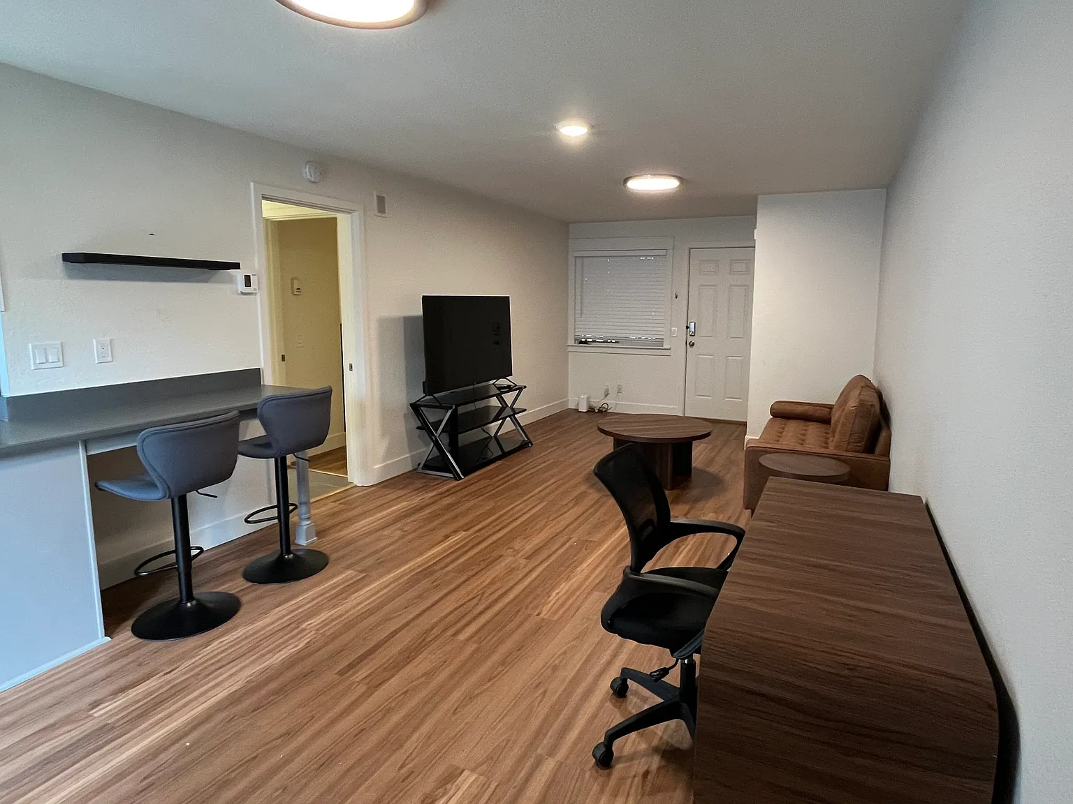 1 bed, 550 sqft, $1,600 — Photo 2