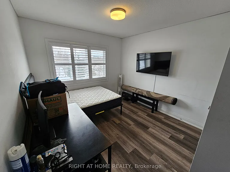 156 Huron St — Photo 24