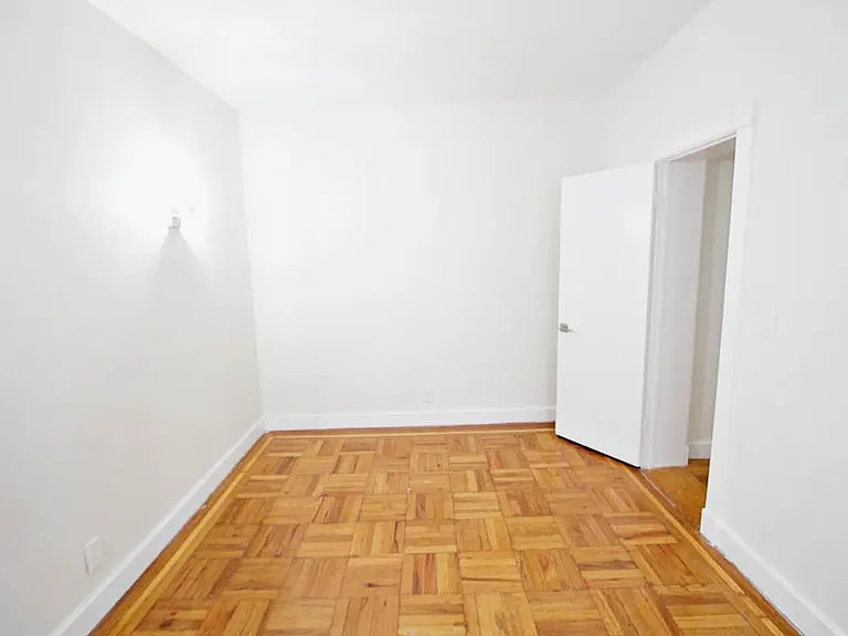 401 Edgecombe Ave #C2 — Photo 4