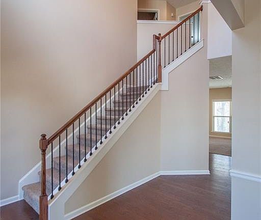 5th image of 7 Cambridge Ct