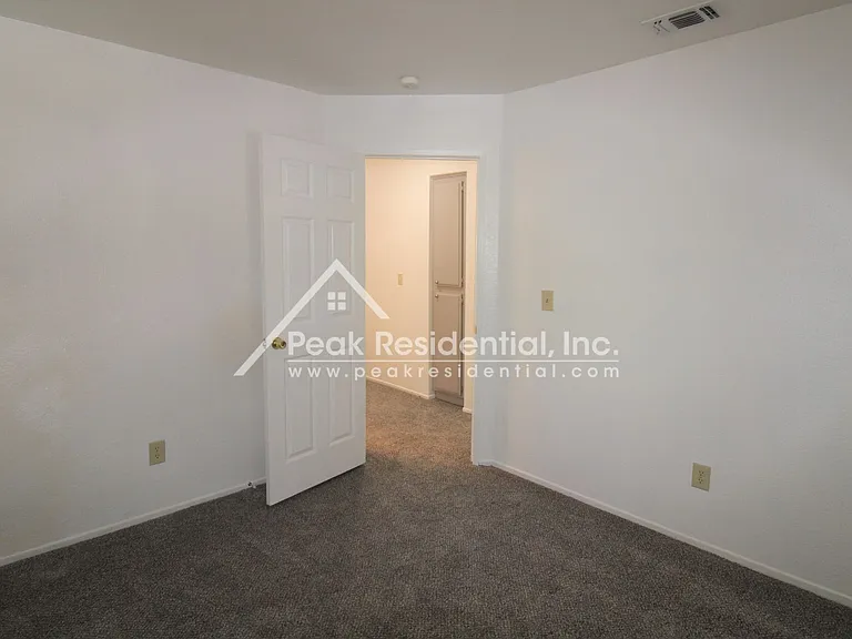 2641 Decker Way — Photo 28