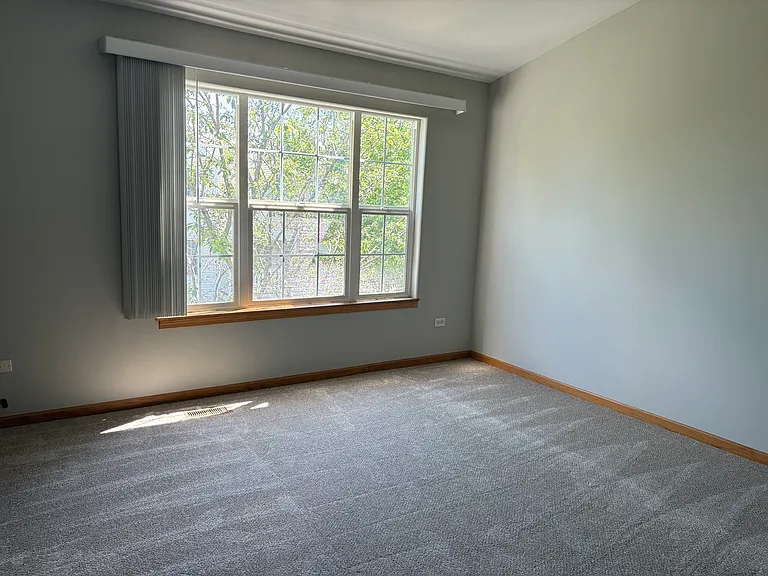 2704 Canyon Dr — Photo 7