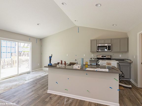 4th image of 5361 Carter Ct