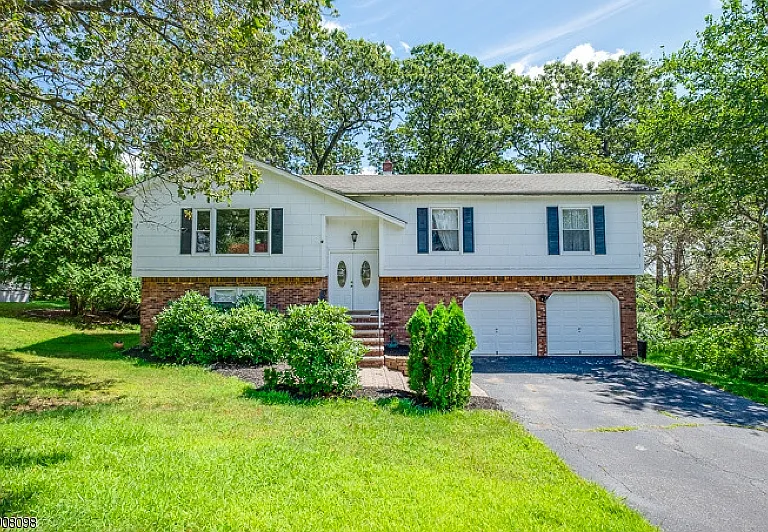 14 Ash Ln — Photo 21