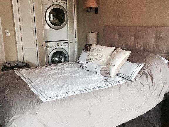 Bedroom & Washer / Dryer