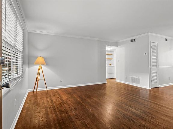 2nd image of 4282 Roswell Rd NE APT B1
