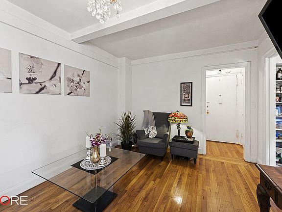 3rd image of 321 E 54th St APT 9C