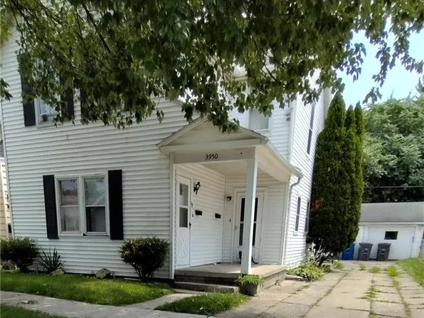 3950 Woodhaven Dr, Toledo, OH 43612