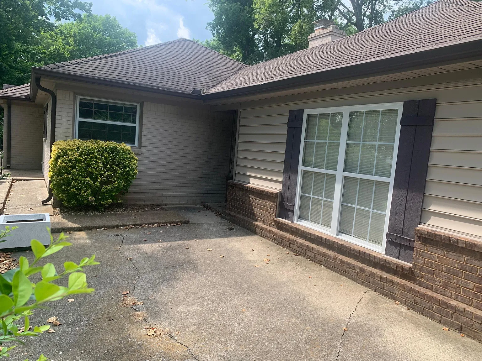 3 bed, 1350 sqft, $1,875 — Photo 3