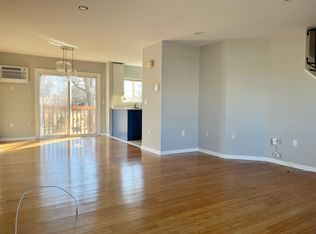 30 Elmcroft Rd APT 7, Stamford, CT 06902