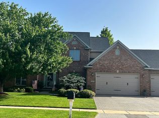 3214 Monterey Rd, Bloomington, IL 61704