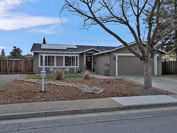 2nd image of 1490 Bluebonnet Way
