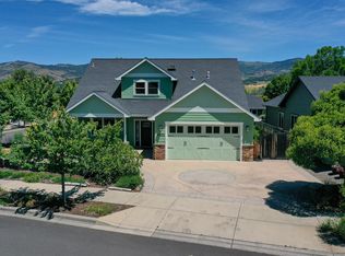 1101 Lithia Way, Talent, OR 97540