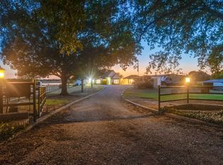 11754 Tim Donald Rd, Justin, TX 76247