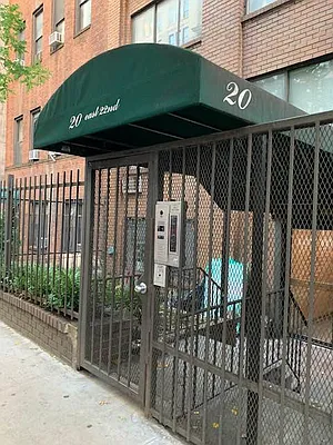 Rented by Compass | media 18