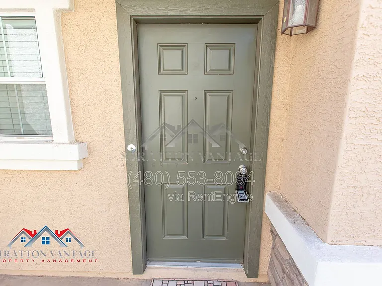 935 W Wendy Way — Photo 8