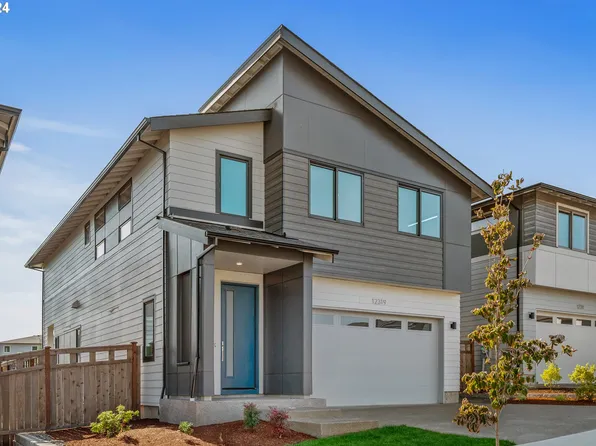 12319 SE Falling Rain Way, Happy Valley, OR 97086