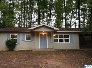 2611 Warrenton Rd, Guntersville, AL 35976