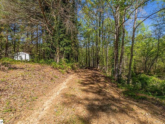 5th image of 208 Gin Shoals Rd