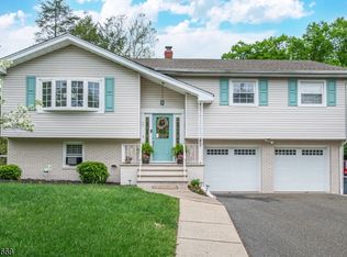 98 Central Ave, North Haledon, NJ 07508