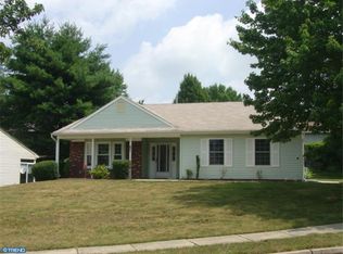 54 Lake View Ter, Columbus, NJ 08022