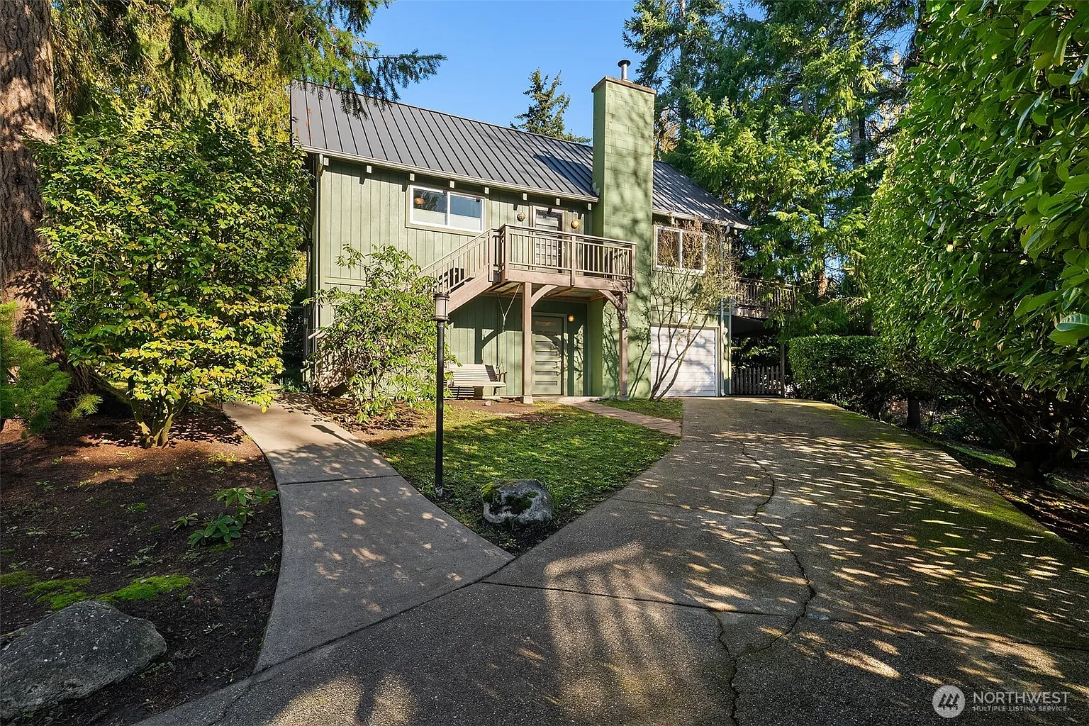 11022 Palisades Avenue SW photo 1