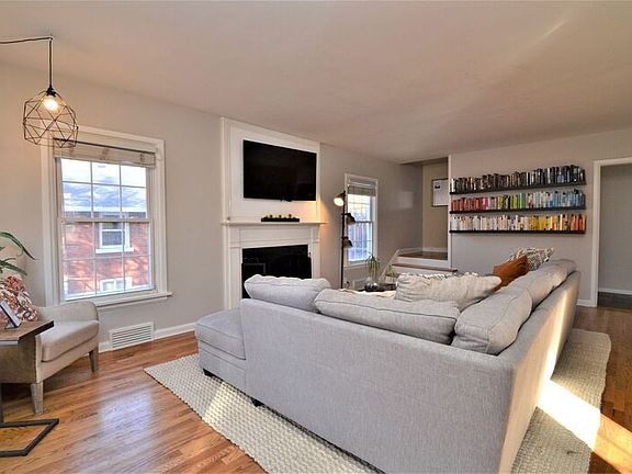 3rd image of 2529 S Chadwick St