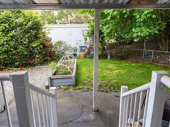 4th image of 8220 King George Blvd #115