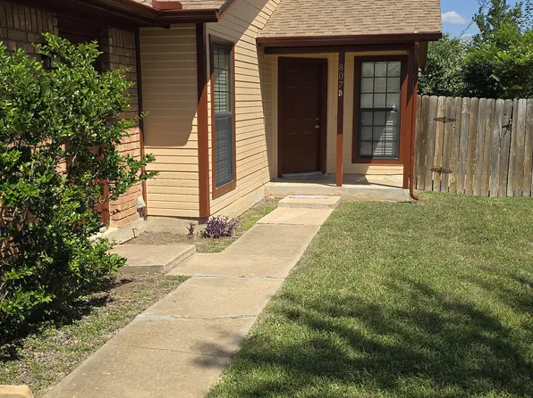 807 Lexington Rd APT B, Elgin, TX 78621