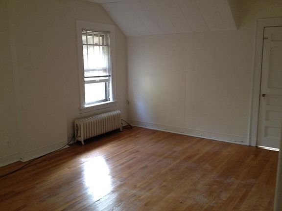 2nd image of 1119 S Lafayette Ave #2