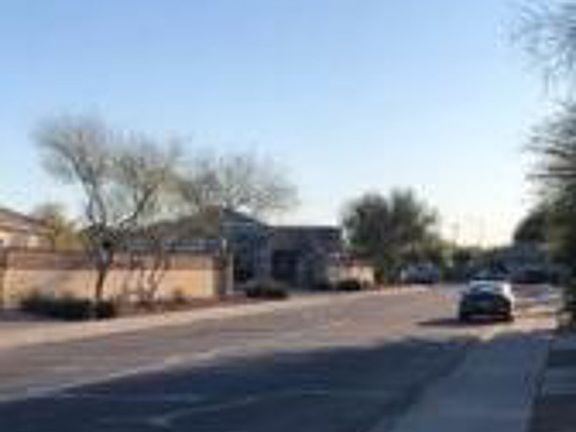 Exterior Neighborhood (street photo)