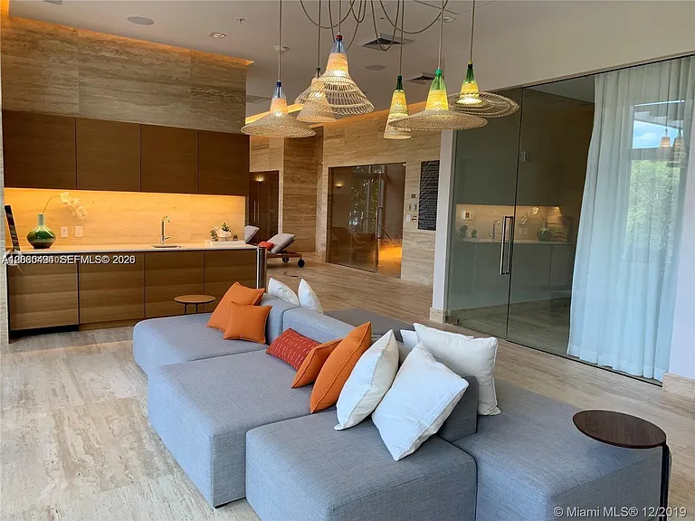 16385 Biscayne Blvd #621 — Photo 40
