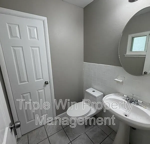 714 Undercliff Dr — Photo 25