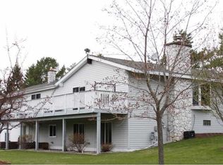 906 12th Ave, Two Harbors, MN 55616