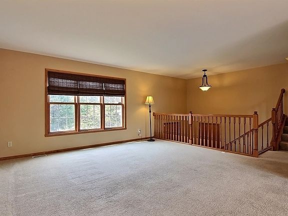 5th image of 13465 Osborn St