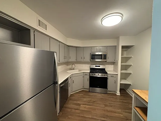 110 S Dunton Ave #3I — Photo 13