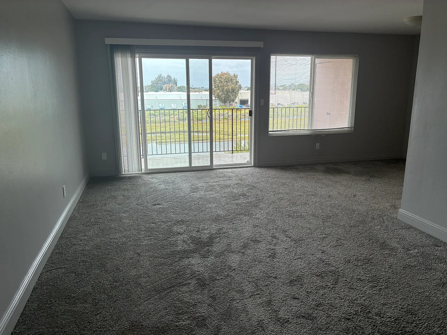 1 bed, 723 sqft, $1,950 — Photo 2
