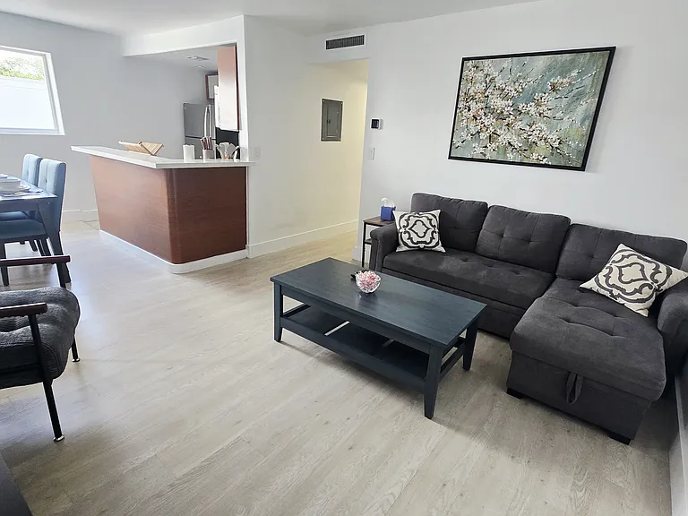 3101 SW 27th Ave #305 — Photo 42