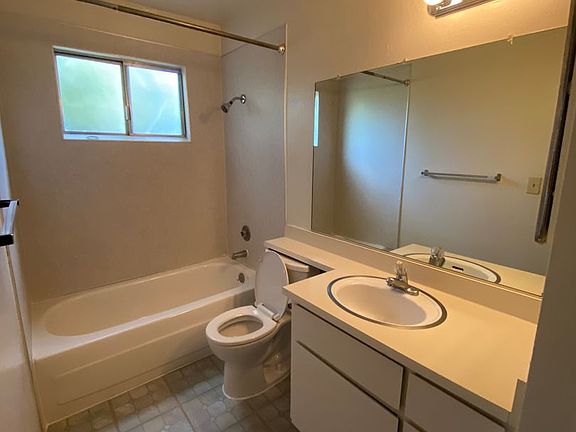 3rd image of 2030 20th Ave #2040-11