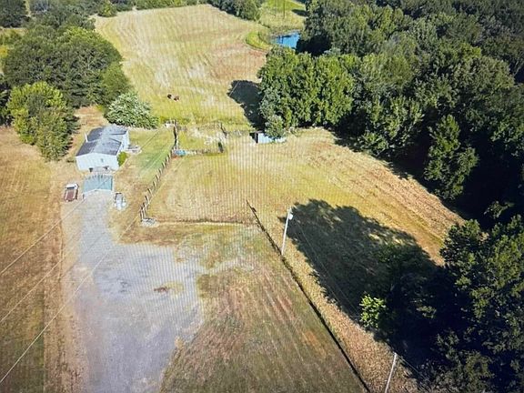 4th image of 711 Twin Dikes Rd