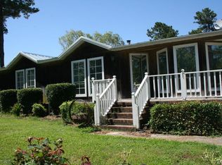 195 Rhodes Dr, Columbia, NC 27925