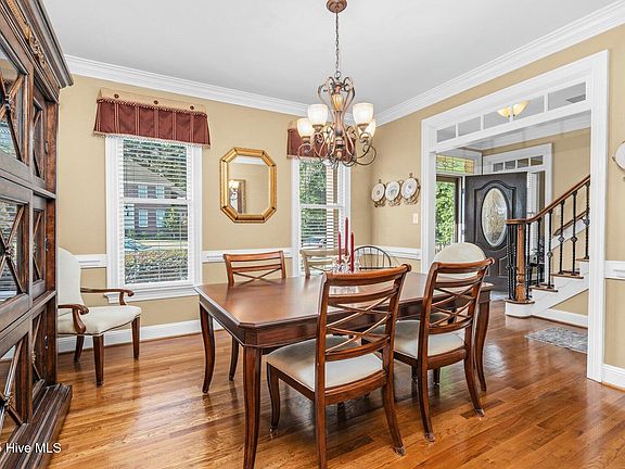 5th image of 204 Ashmore Lane