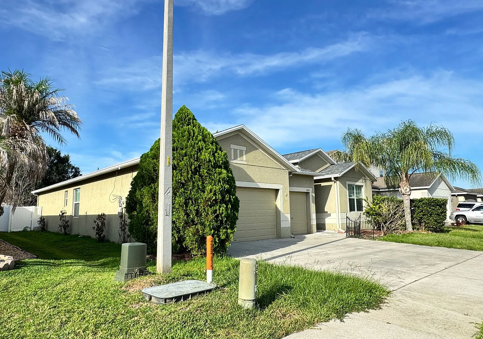 Beautiful, Spacious 4 Bedroom, 3 Bathroom Home in Lakeland!! — Photo 4